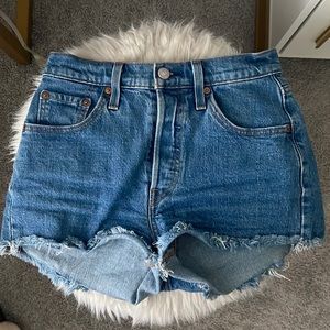 levi 501 shorts